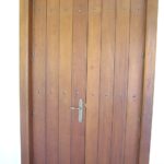 puerta de madera de entrada