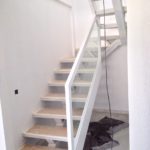 escaleras y pasamanos de madera