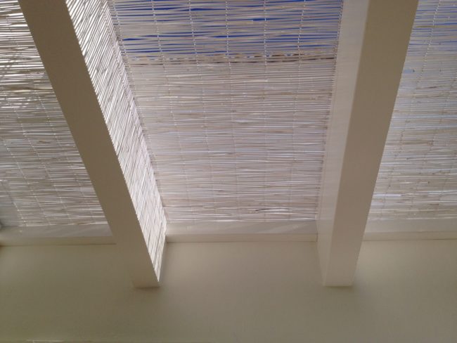 techo con pérgolas de madera