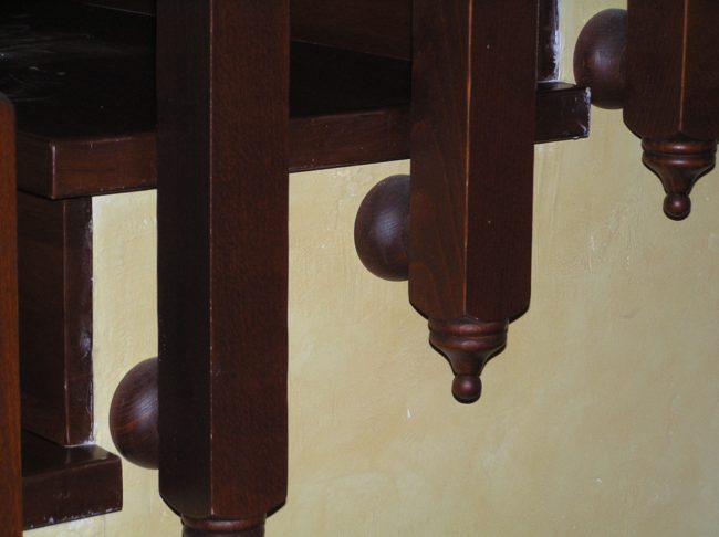 escaleras y pasamanos de madera