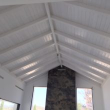 techo con pérgolas de madera