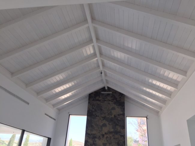 techo con pérgolas de madera