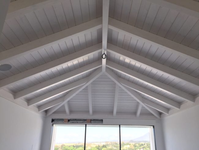 techo con pérgolas de madera