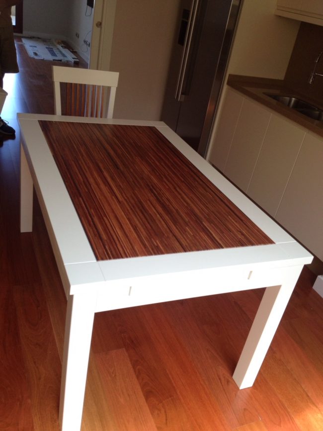 mesa de comedor de madera
